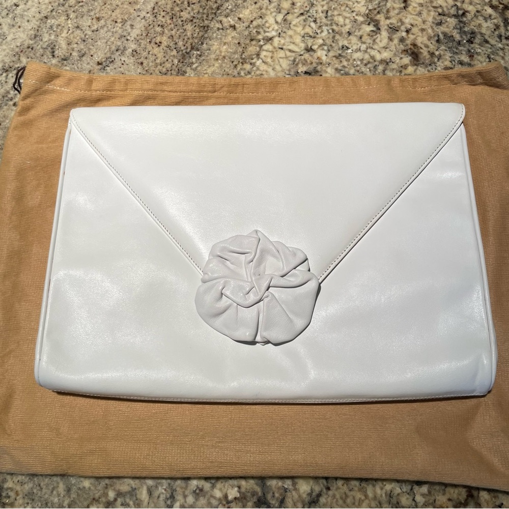 Vintage Stefano Serapian white, leather crafted rosette clutch bag